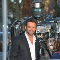 Hugh Jackman in Real Steel UK film premiere photos | Picture 75987